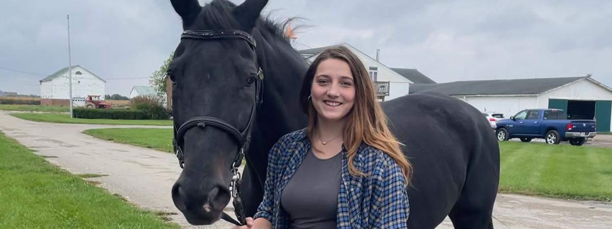 Photo of Maggie Kaniecki with her horse