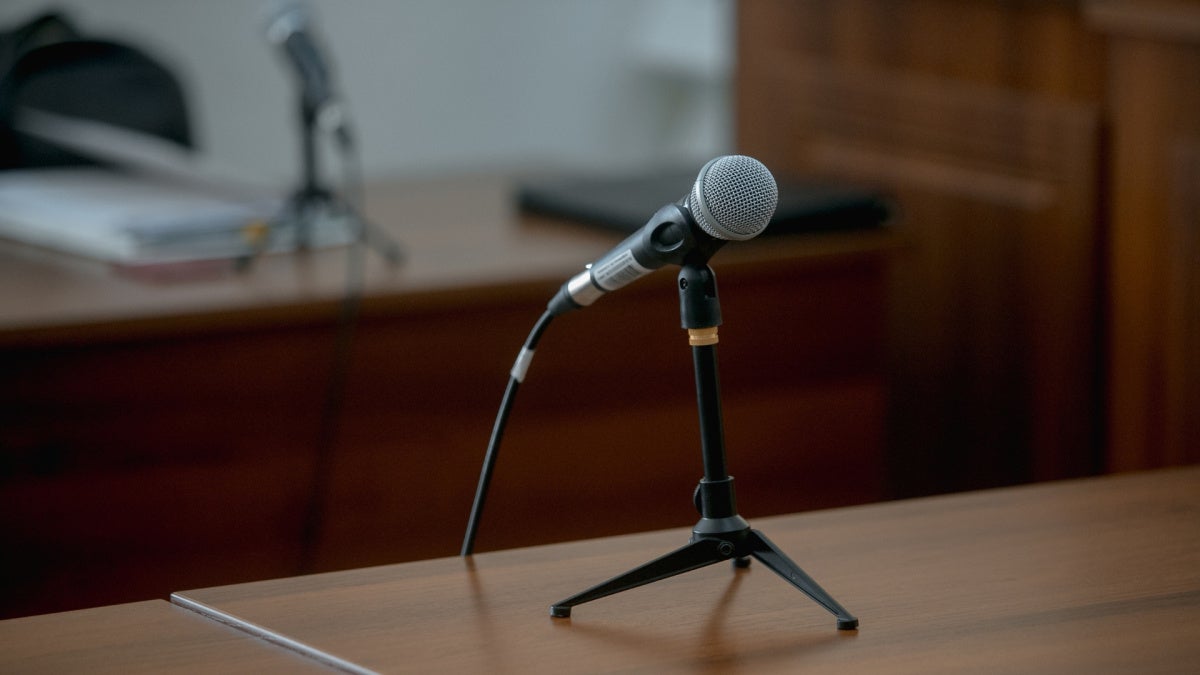 Microphone in courtroom 