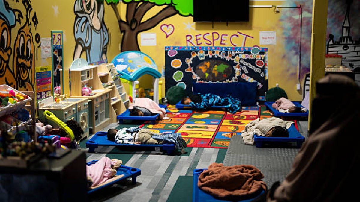 Image of kids sleeping in a daycare center
