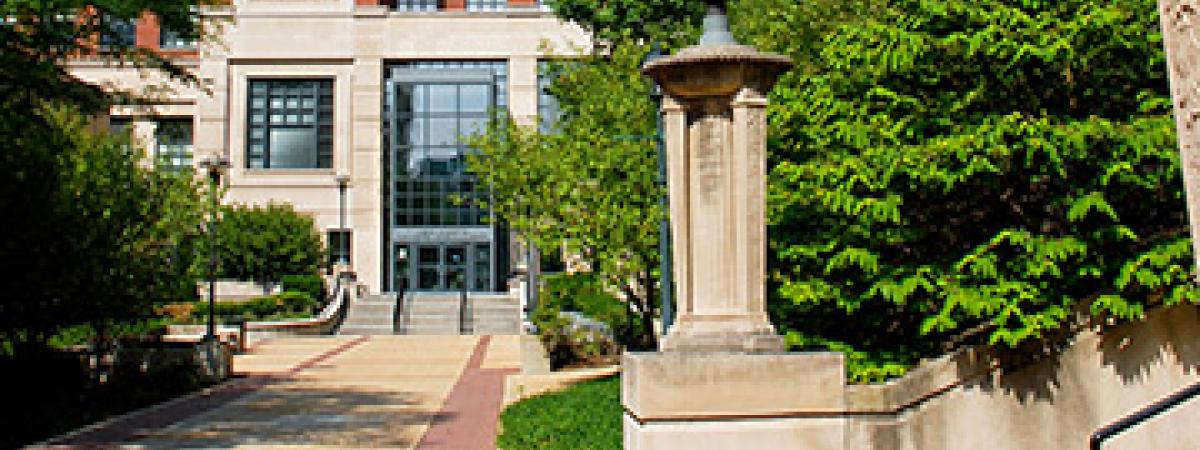 biomedical-research-building-walkway
