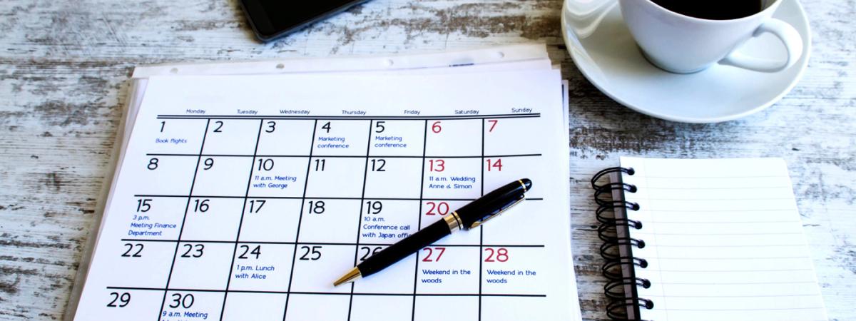 calendar-pen-coffee
