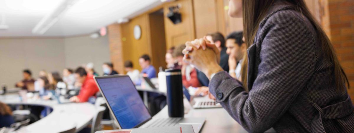 10202022_LAW_Class%20Sessions_Students_A58_Prof%20Daniel%20Jaffe_2194_By%20FJ%20Gaylor%20%281%29-min-min.jpg