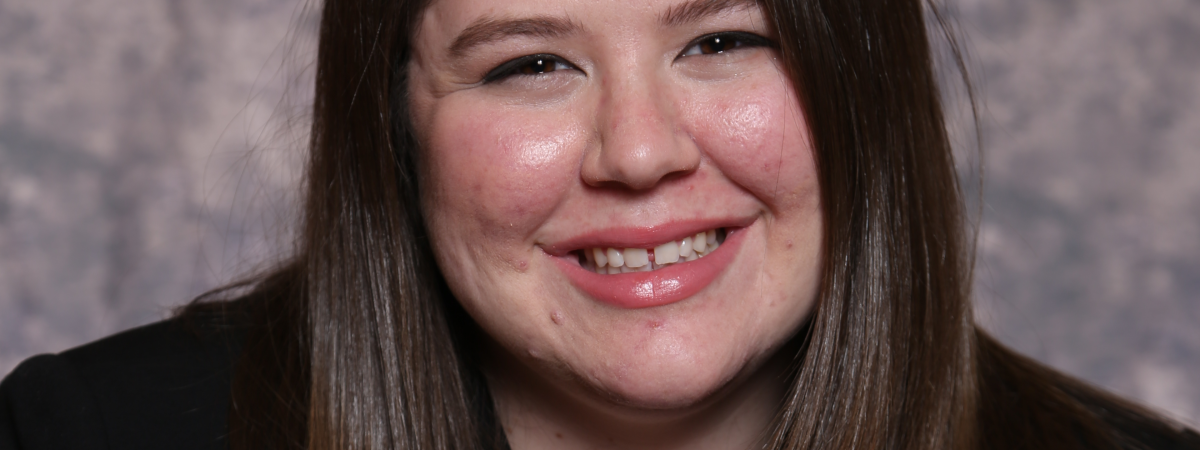 MariahDickHeadshot.png