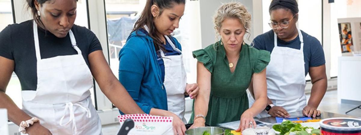 169teachingkitchen.jpg