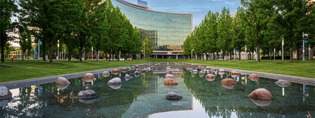 Cle%20Clinic%20Reflecting%20Ponds.png