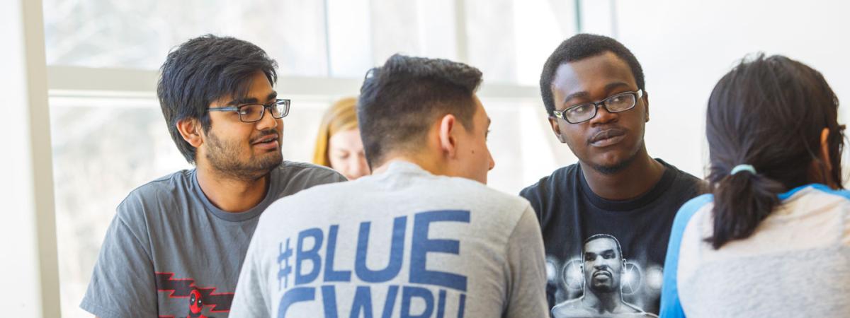 cwru-students-table-eating