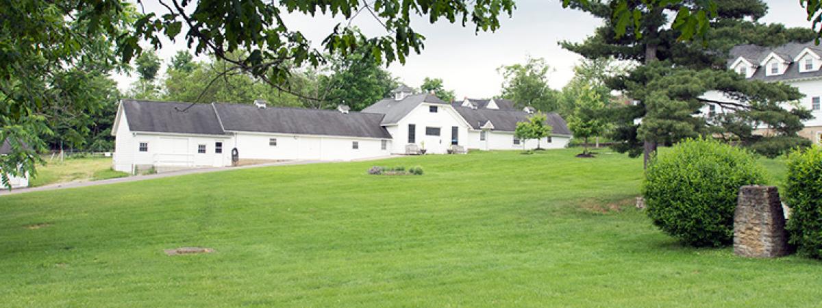 farm-building-feat
