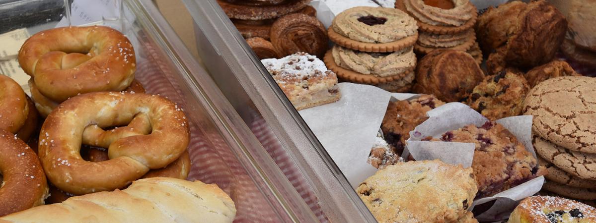 farmers-market-pastries