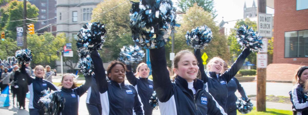 homecoming-cheerleaders-feat