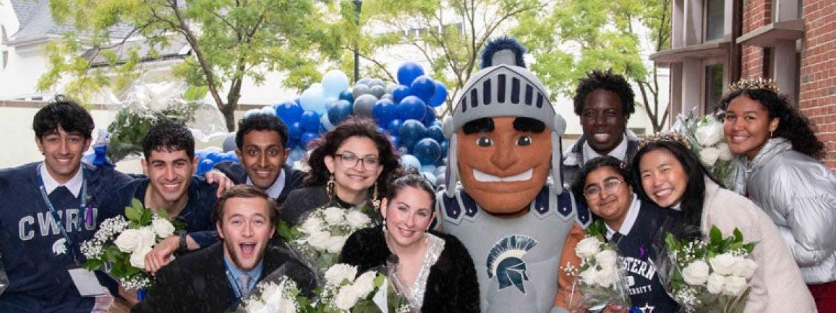 homecoming-court
