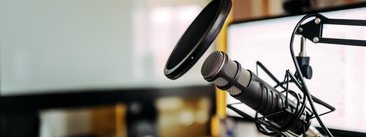 podcast-feat