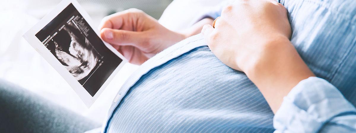 pregnant-mom-ultrasound
