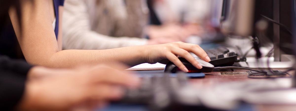 students-on-computer