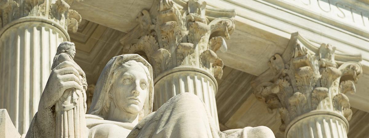 supremecourtstatue