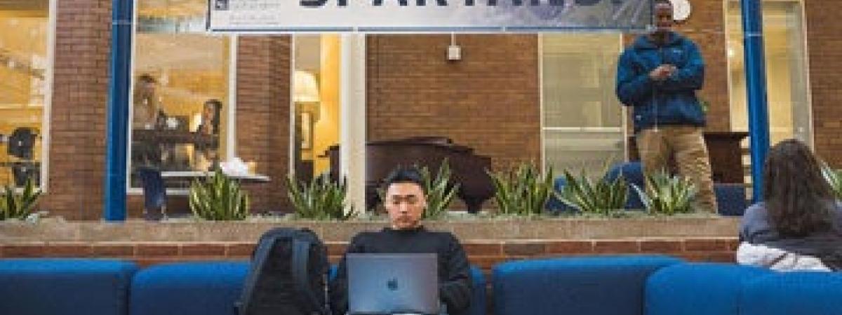 welcome-students-feat