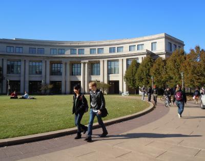 Front of the Kelvin Smith Library