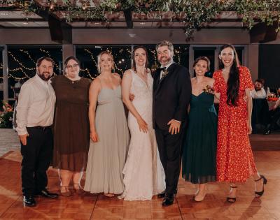 Case Western Reserve alumni gather at the wedding of Laura Evers (GRS ’20, English) and Michael Dexter-Luffberry.