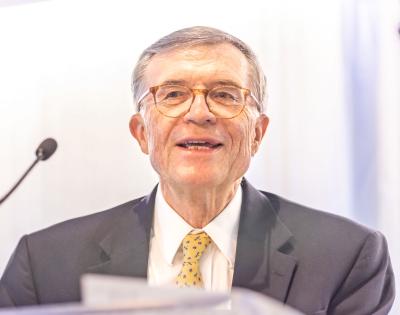 Terrence J. Sejnowski speaks at a Case Western Reserve University alumni award event