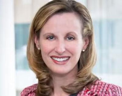 Amanda Pinney headshot