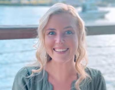 Colleen Carroll headshot