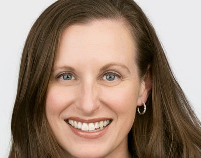 Headshot of Amanda Pinney
