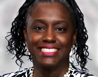 Sandra English headshot
