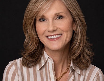 Cindy Naegele headshot