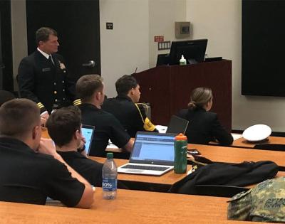 1400x600-Prof-French-speaks-in-class-of-CDR-Ledford