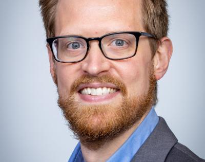 Robert_headshot-scaled
