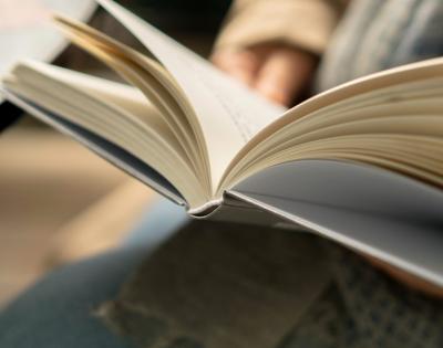 book-feat