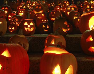 carved-pumpkins