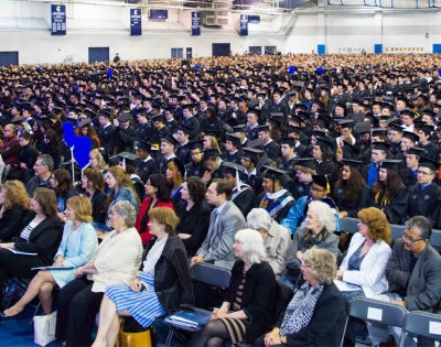 convocation-crowd