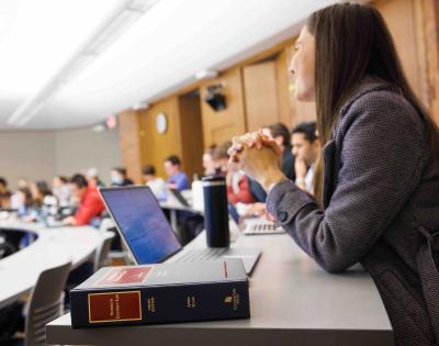 10202022_LAW_Class%20Sessions_Students_A58_Prof%20Daniel%20Jaffe_2194_By%20FJ%20Gaylor%20%281%29-min-min.jpg