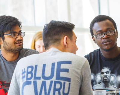 cwru-students-table-eating