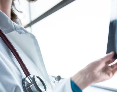 doctor-chest-xray