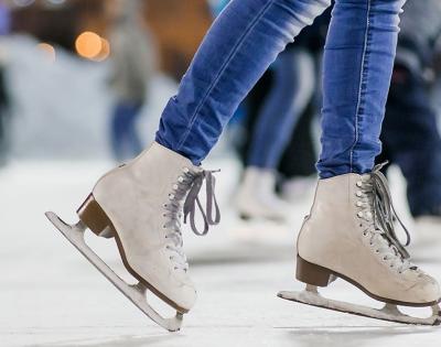 ice-skating-feat
