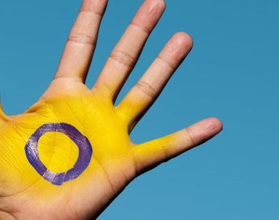 intersex-hand-feat