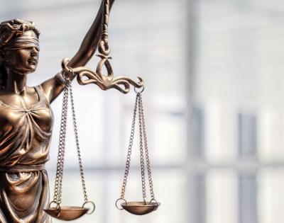 law-lady-justice-feat