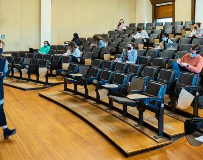 mask-covid-classroom-feat