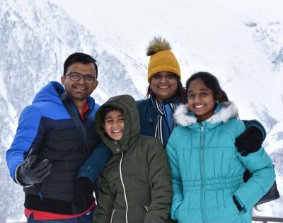 nivedita-srinivasan-family-feat