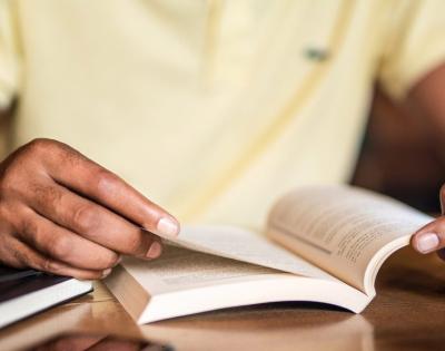 reading-book-feat