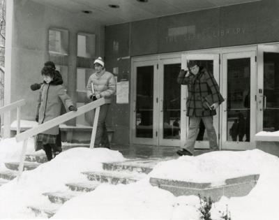 sears-snowstorm-feat