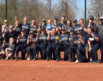 spartans-softball