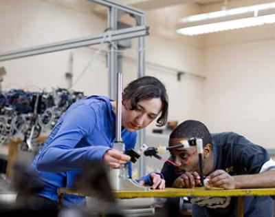 students-in-robotics-lab1