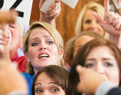 women-auction