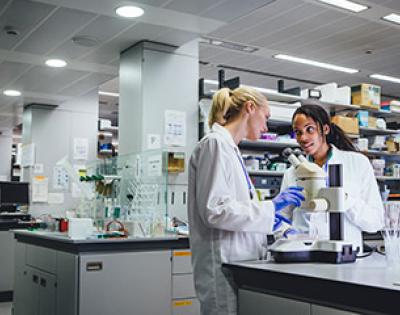 women-in-lab
