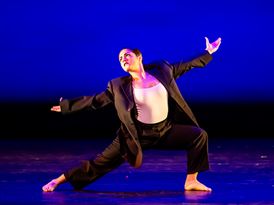 Lucia Mancha dancing