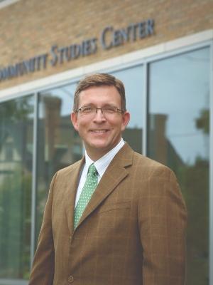 Headshot of Rob Fischer