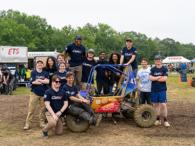 Photo of CWRU Baja team