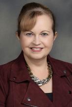 Julie Weagraff headshot